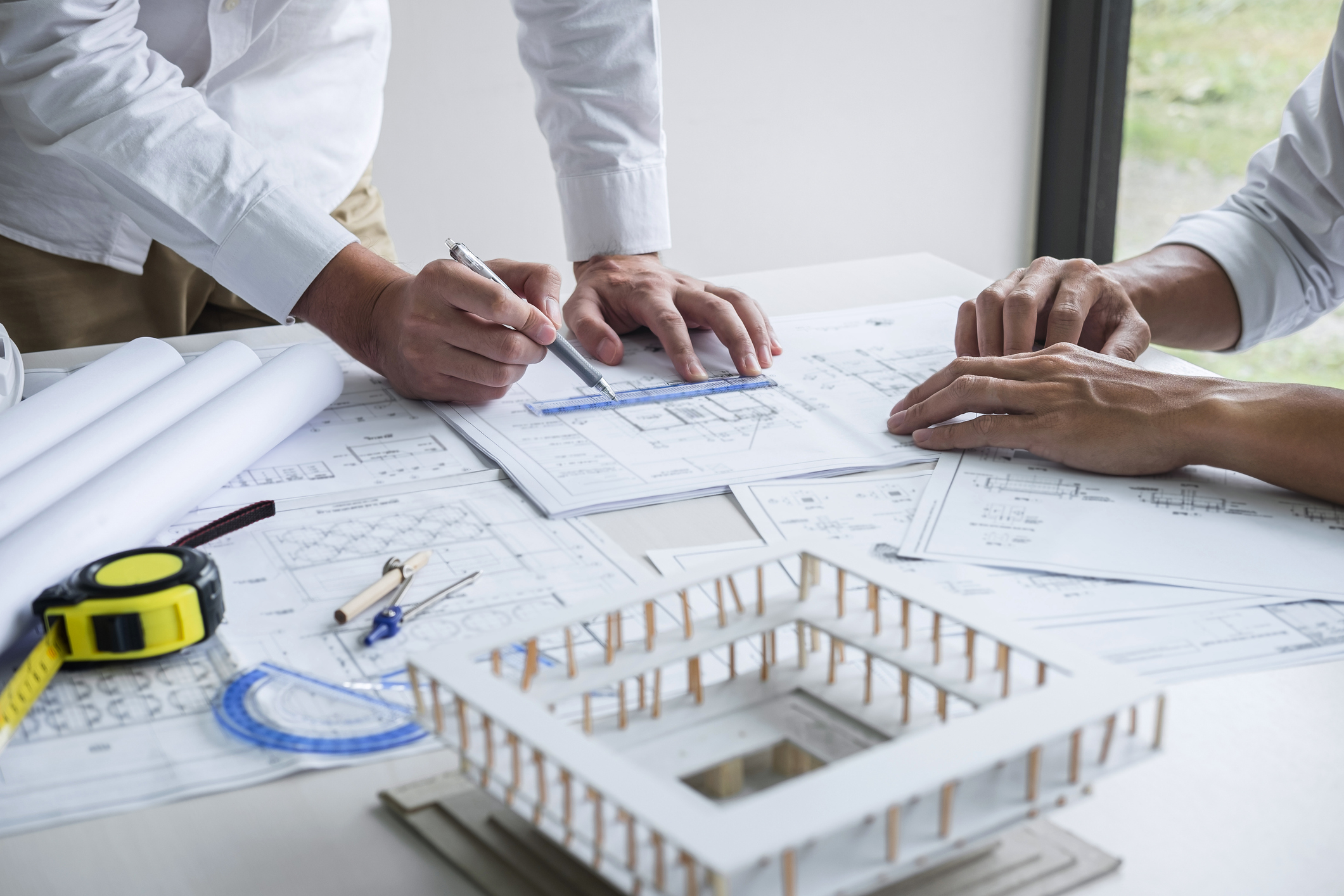 Etapas essenciais para desenvolver projetos e escopo em obras públicas